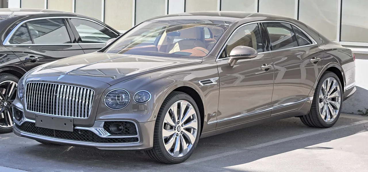 Rent Bentley Flying Spur in Dubai